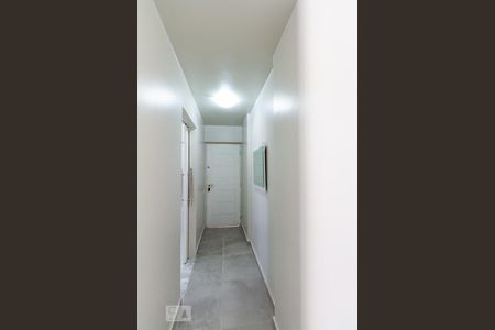 Entrada de apartamento para alugar com 3 quartos, 65m² em Vila São Paulo, São Paulo
