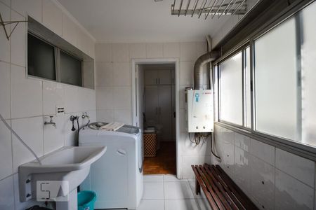Apartamento para alugar com 115m², 3 quartos e 1 vagaÁrea de serviço