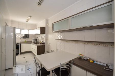 Apartamento para alugar com 115m², 3 quartos e 1 vagaCozinha
