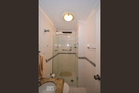 Banheiro de apartamento para alugar com 3 quartos, 115m² em Jardim Paulista, São Paulo