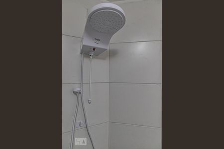 Banheiro - Chuveiro de kitnet/studio para alugar com 1 quarto, 28m² em Bela Vista, São Paulo