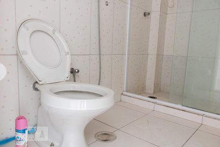 Banheiro de kitnet/studio para alugar com 1 quarto, 28m² em Vila Buarque, São Paulo