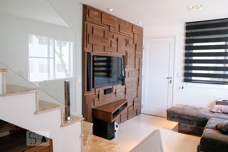 Sala de casa de condomínio à venda com 2 quartos, 72m² em Jardim Cristal, São Paulo