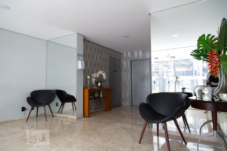 Apartamento à venda com 62m², 2 quartos e 1 vagaHall de entrada
