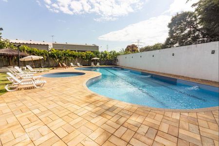Apartamento à venda com 70m², 3 quartos e 2 vagasÁrea comum - Piscina