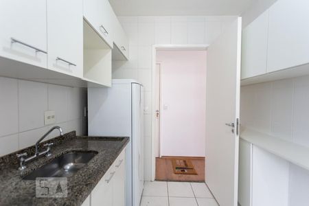Apartamento à venda com 70m², 3 quartos e 2 vagasCozinha