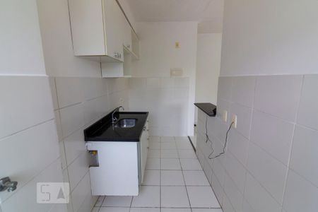 Apartamento para alugar com 48m², 2 quartos e sem vaga Apartamento para alugar com 48m², 2 quartos e sem vagaCozinha e Área de Serviço
