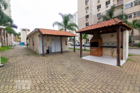 Apartamento para alugar com 48m², 2 quartos e sem vaga Apartamento para alugar com 48m², 2 quartos e sem vagaÁrea comum - Churrasqueira