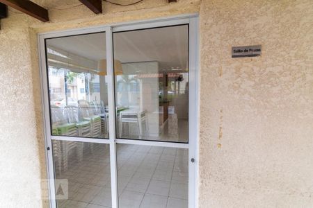 Apartamento para alugar com 48m², 2 quartos e sem vaga Apartamento para alugar com 48m², 2 quartos e sem vagaÁrea comum - Salão de festas