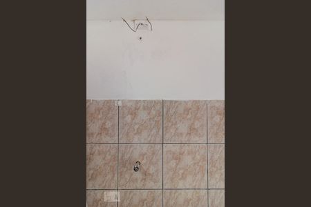 Casa para alugar com 50m², 2 quartos e 1 vaga Casa para alugar com 50m², 2 quartos e 1 vagaBanheiro