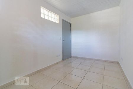 Quarto 2 de casa para alugar com 2 quartos, 50m² em Novo Mundo, Curitiba