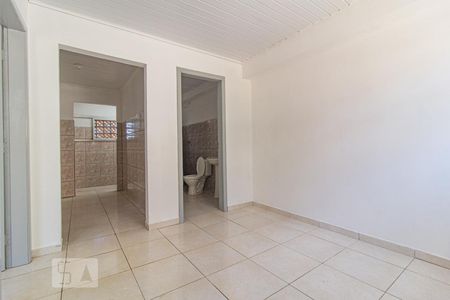Sala de casa para alugar com 2 quartos, 50m² em Novo Mundo, Curitiba