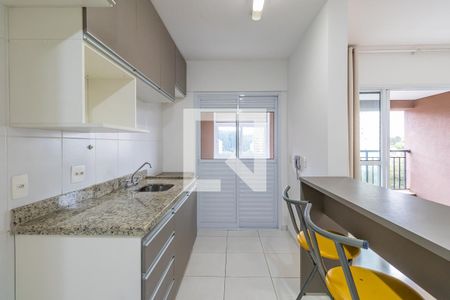 Cozinha de apartamento para alugar com 1 quarto, 42m² em Empresarial 18 do Forte, Barueri