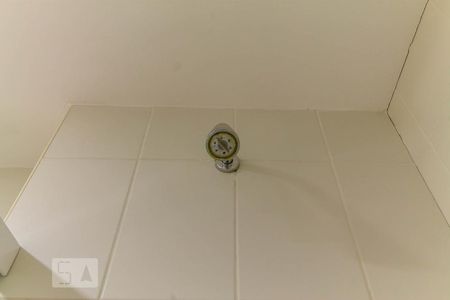 Apartamento à venda com 82m², 2 quartos e 2 vagasBanheiro da Suíte