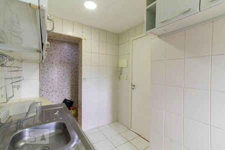 Apartamento à venda com 82m², 2 quartos e 2 vagasCozinha