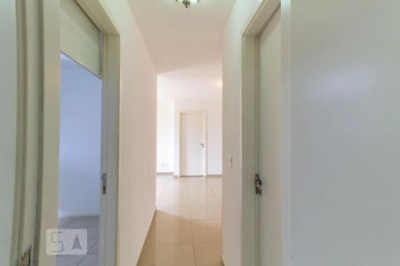 Apartamento à venda com 82m², 2 quartos e 2 vagasCorredor