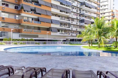 Apartamento à venda com 82m², 2 quartos e 2 vagasÁrea comum - Piscina