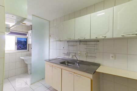 Apartamento à venda com 82m², 2 quartos e 2 vagasCozinha