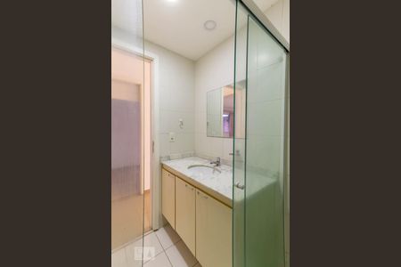 Apartamento à venda com 82m², 2 quartos e 2 vagasBanheiro Social