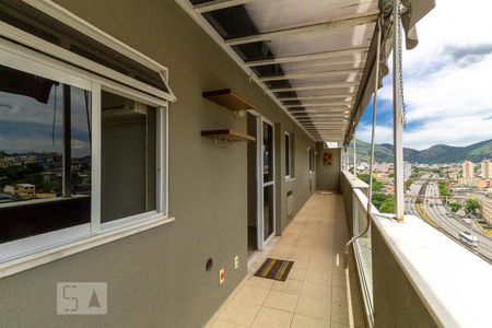 Apartamento à venda com 82m², 2 quartos e 2 vagasVaranda