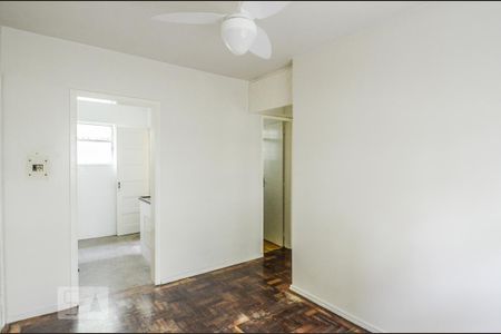 Sala de apartamento para alugar com 2 quartos, 50m² em Cristal, Porto Alegre