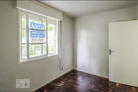 Quarto 1 de apartamento para alugar com 2 quartos, 50m² em Cristal, Porto Alegre