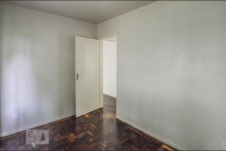 Quarto 1 de apartamento para alugar com 2 quartos, 50m² em Cristal, Porto Alegre