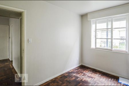 Quarto 2 de apartamento para alugar com 2 quartos, 50m² em Cristal, Porto Alegre
