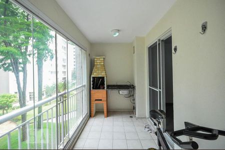 Apartamento à venda com 96m², 3 quartos e 2 vagasVaranda