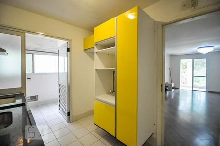 Apartamento à venda com 96m², 3 quartos e 2 vagasCozinha