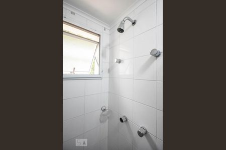 Apartamento à venda com 96m², 3 quartos e 2 vagasChuveiro do banheiro