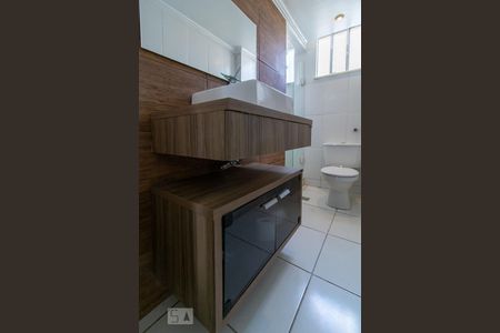 Apartamento à venda com 64m², 3 quartos e sem vagaBanheiro