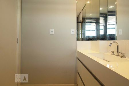 Apartamento para alugar com 72m², 2 quartos e 1 vagaBanheiro