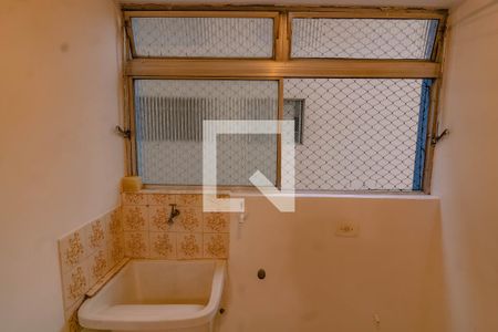 Apartamento à venda com 68m², 3 quartos e 1 vagaÁrea de Serviço