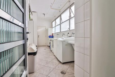 Apartamento à venda com 270m², 4 quartos e 2 vagasDetalhe da area de serviço