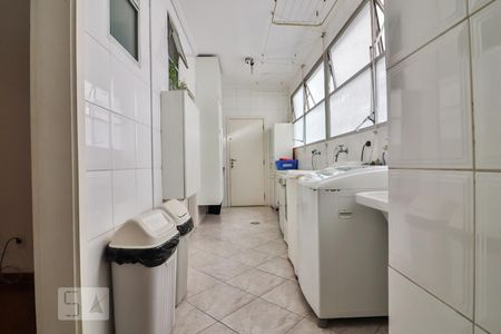 Apartamento à venda com 270m², 4 quartos e 2 vagasDetalhe da area de serviço