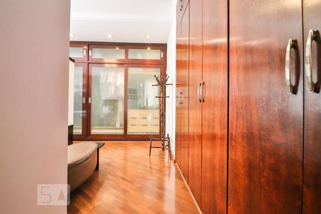 Apartamento à venda com 270m², 4 quartos e 2 vagasQuarto 1