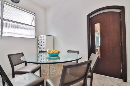 Apartamento à venda com 270m², 4 quartos e 2 vagasCozinha