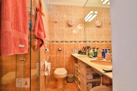 Apartamento à venda com 270m², 4 quartos e 2 vagasBanheiro do Quarto 3