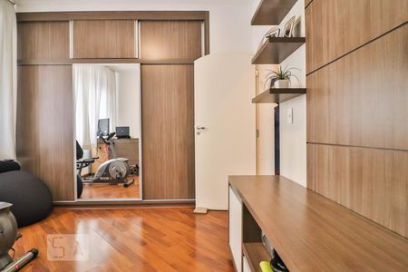 Apartamento à venda com 270m², 4 quartos e 2 vagasQuarto 4