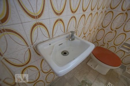 Apartamento para alugar com 61m², 2 quartos e 1 vaga Apartamento para alugar com 61m², 2 quartos e 1 vagaBanheiro de Serviço