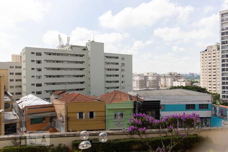 Vista de apartamento à venda com 2 quartos, 68m² em Santa Teresinha, São Paulo