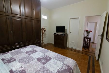 Casa à venda com 270m², 5 quartos e 1 vagaSuíte