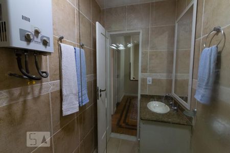 Casa à venda com 270m², 5 quartos e 1 vagaBanheiro