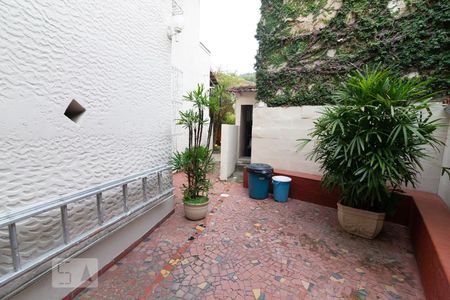 Casa à venda com 270m², 5 quartos e 1 vagaÁrea comum