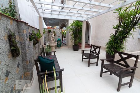 Casa à venda com 270m², 5 quartos e 1 vagaÁrea comum