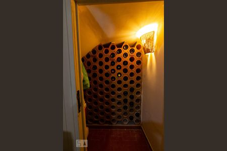 Casa à venda com 270m², 5 quartos e 1 vagaAdega