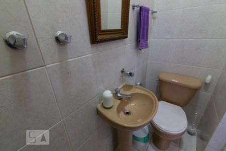 Casa à venda com 270m², 5 quartos e 1 vagaBanheiro de Serviço