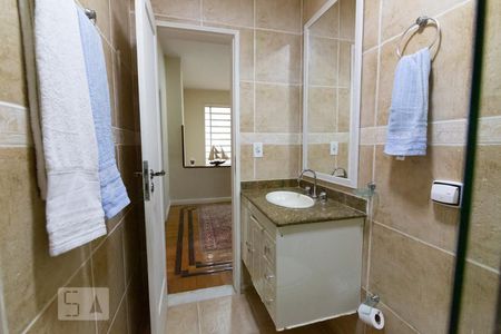 Casa à venda com 270m², 5 quartos e 1 vagaBanheiro