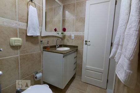 Casa à venda com 270m², 5 quartos e 1 vagaBanheiro da Suíte